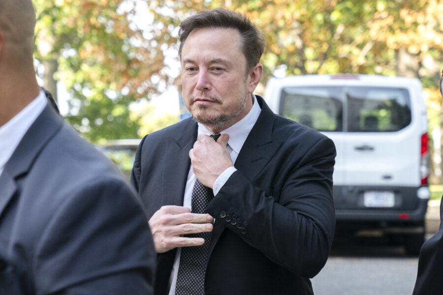 Elon Musk: Donerar inte pengar till någon av presidentkandidaterna - APTOPIX Senate Artificial Intelligence