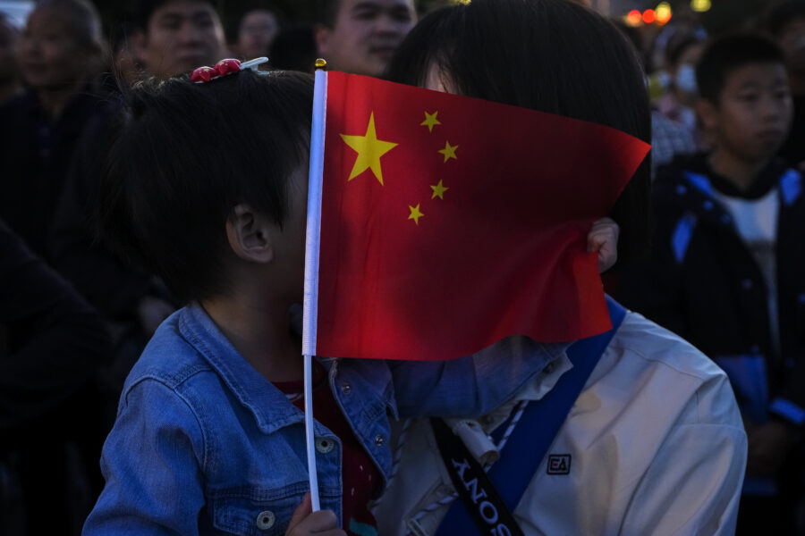 Kina förbjuder skuldsatta regioner att ta på sig ytterligare skulder - Pictures of the Week Asia Photo Gallery