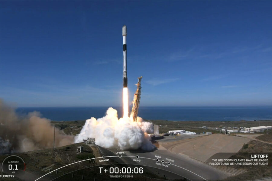 Saab-teknologi i SpaceX-satellit som skjutits upp - Saab Ymer