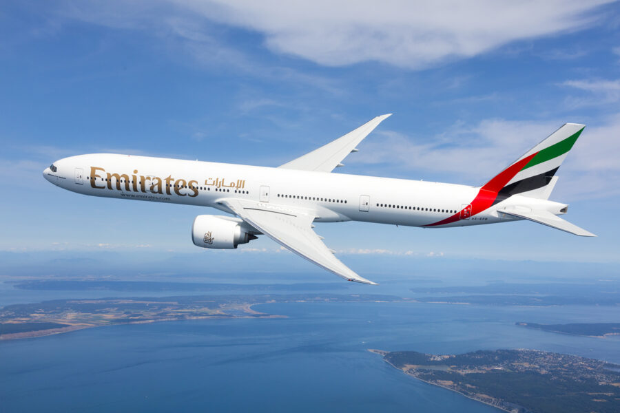 Stororders ger luft under vingarna för flygplansindustrin - Emirates Boeing 777-300ER