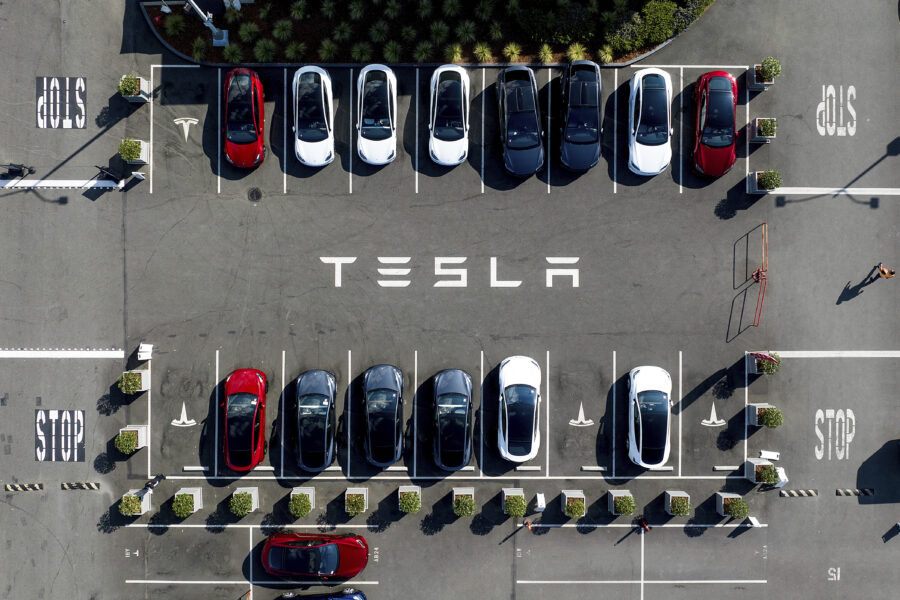 Tesla gör ytterligare neddragningar - Sweden Tesla