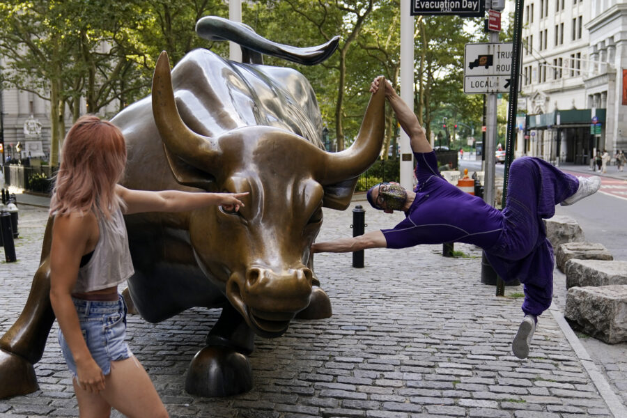 Rejäl optimism hos globala förvaltare - Financial Markets Wall Street Bull