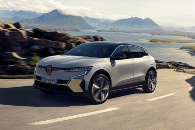 hero-new-renault-mgane-e-tech-electric-nature