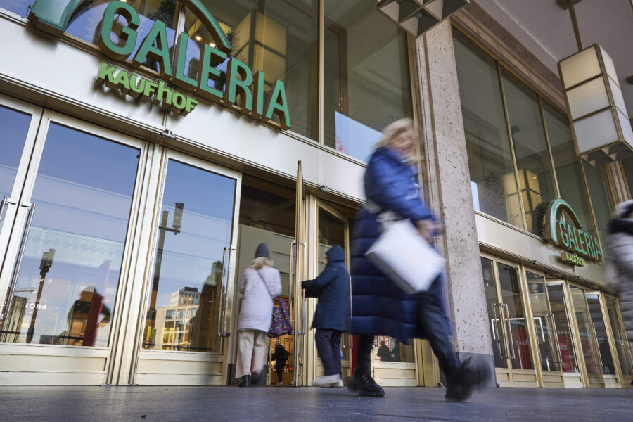 Tyska Kaufhof har ansökt om konkurs - Germany Department Stores