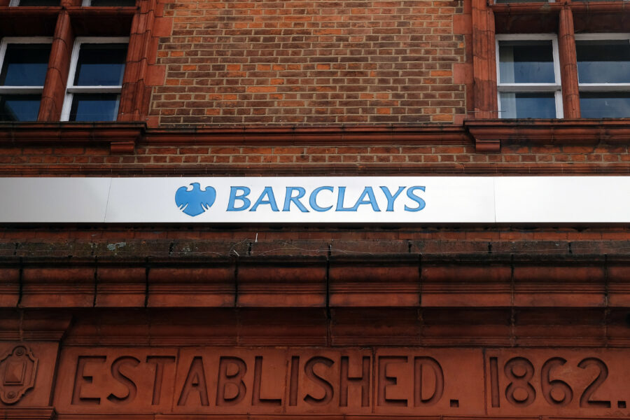 Barclays minskade arbetsstyrkan med 5 000 anställda under fjolåret - Britain Earns Barclays