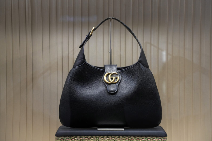 Europeiska lyxbolag rasar på Guccis svaga försäljning - Consumer Speding