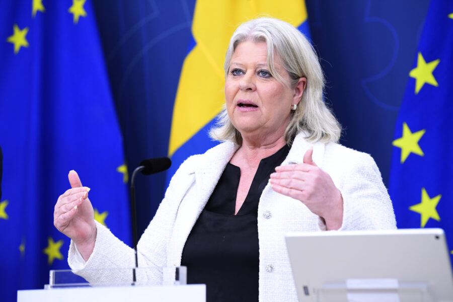 Socialtjänstminister Camilla Waltersson Grönvall (M) under en pressträff om en ny nationell brottsförebyggande strategi.