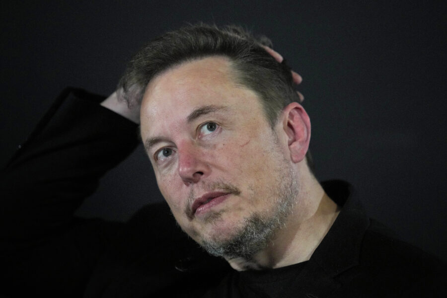 Elon Musk under ett AI-event i London i februari 2024.