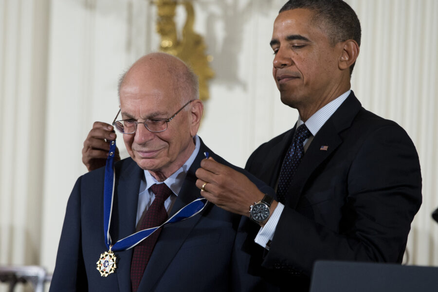 Nobelpristagaren Daniel Kahneman är död - Obit Daniel Kahneman