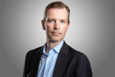 DE portrait