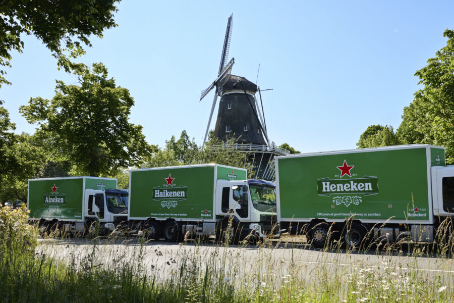 Heineken omsatte något mindre än väntat – ölvolymen var större än väntat - Netherlands Heineken 150th Anniversary Campaign