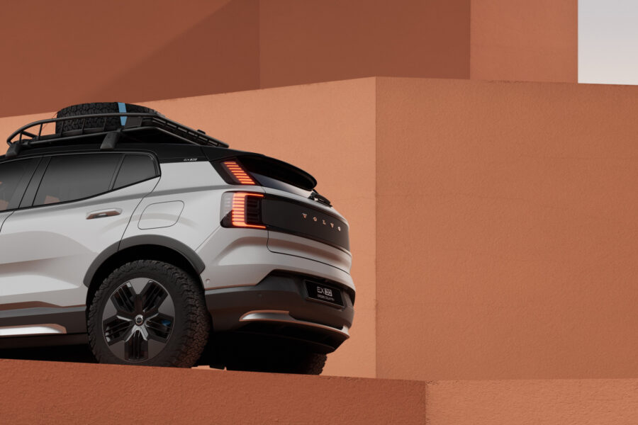 Volvo Cars försäljning steg 27% i april - Volvo EX30 Cross Country Exterior