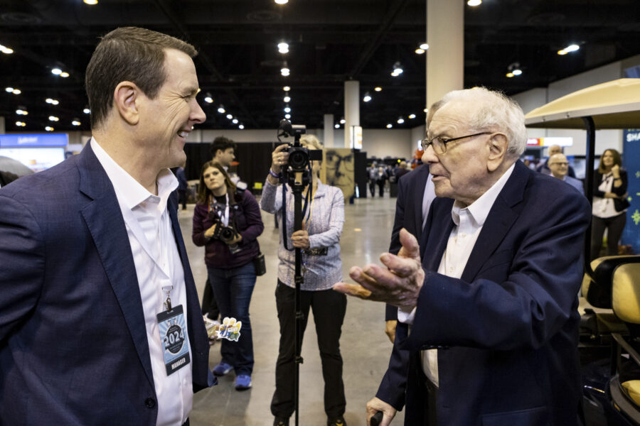 Berkshire Hathaway överväger investering i Kanada - See’s Candies x Berkshire Hathaway Meeting