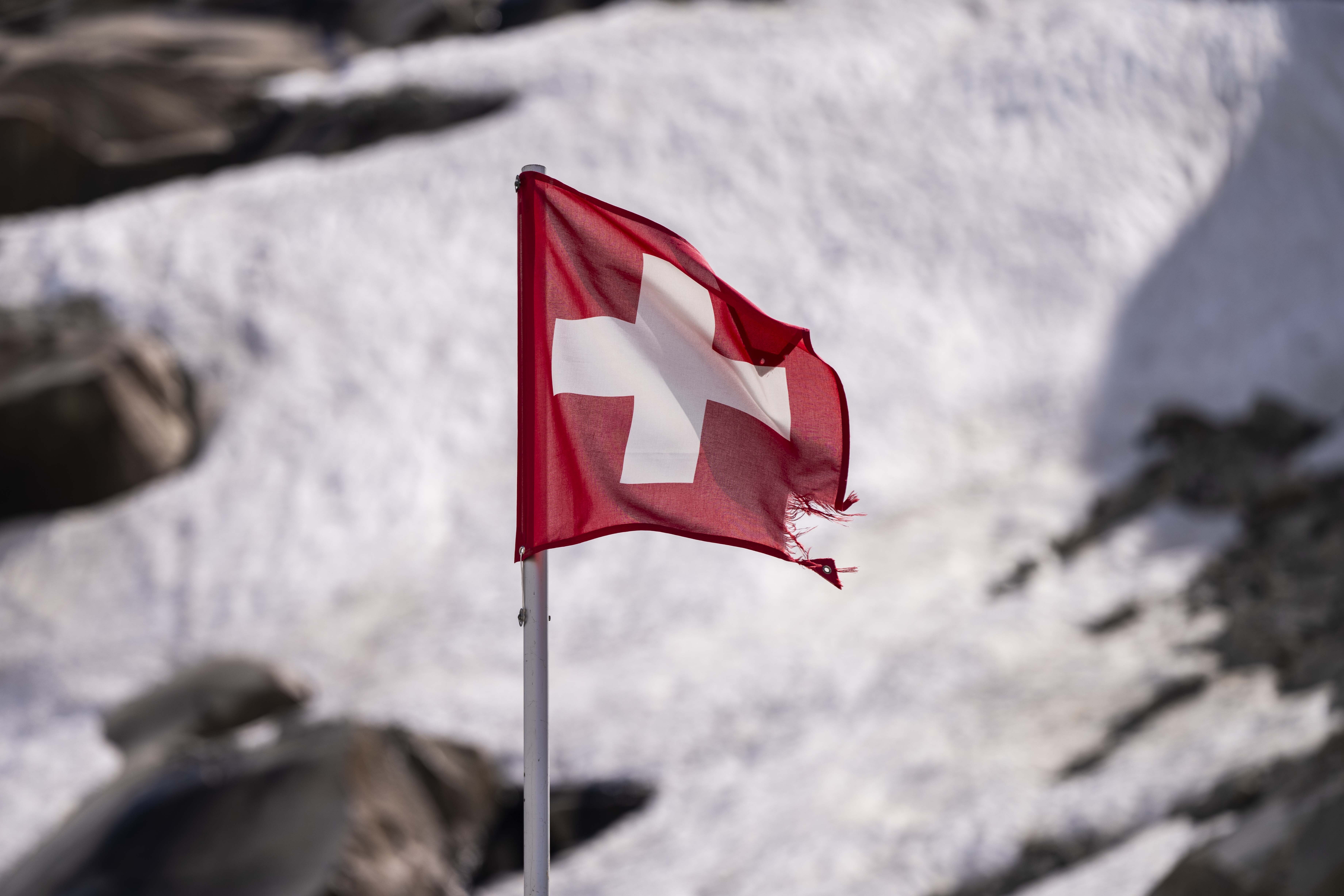 Deflation i Schweiz för första gången på fyra år