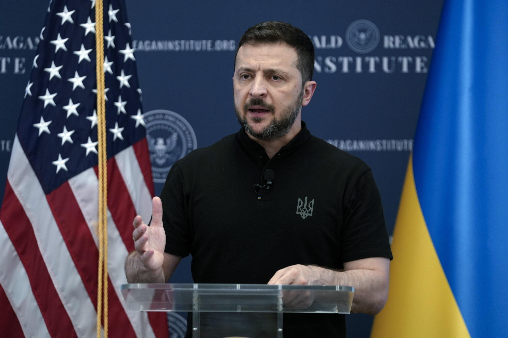 Zelenskyj öppen för att träffa Trump för "seriösa samtal"