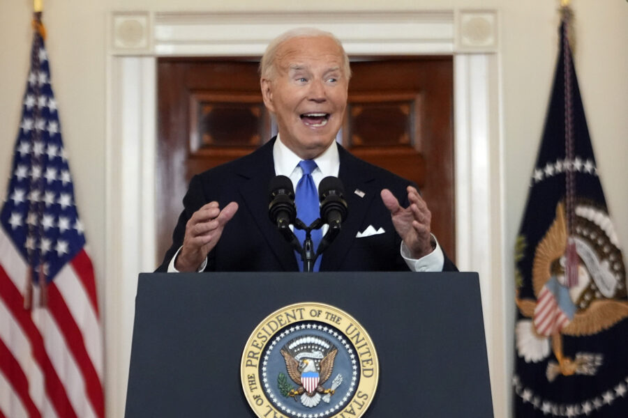 Demokrater kräver att Biden drar tillbaka presidentkandidatur - Biden Supreme Court