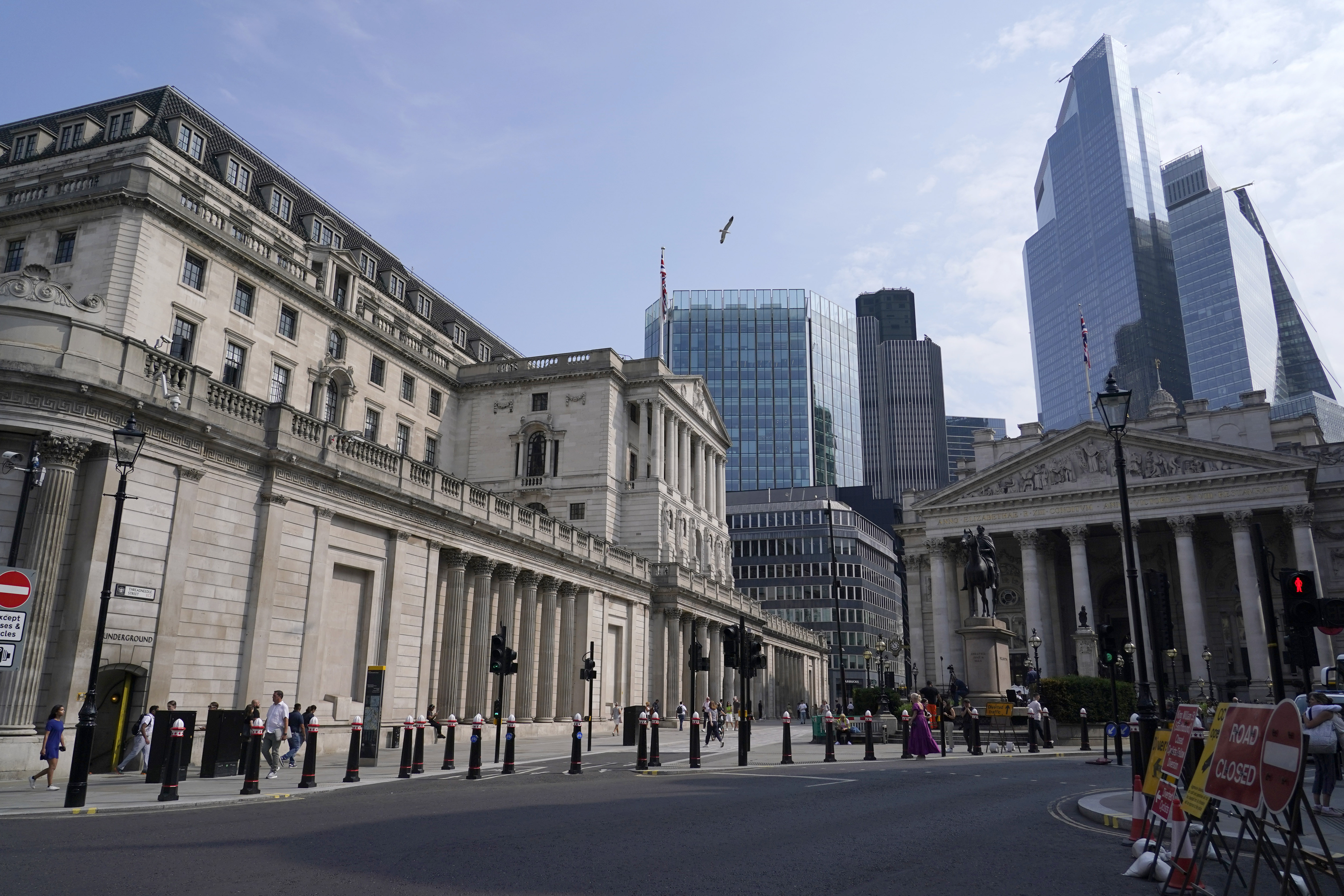 Bank of England sänker styrräntan som väntat till 4,50 procent