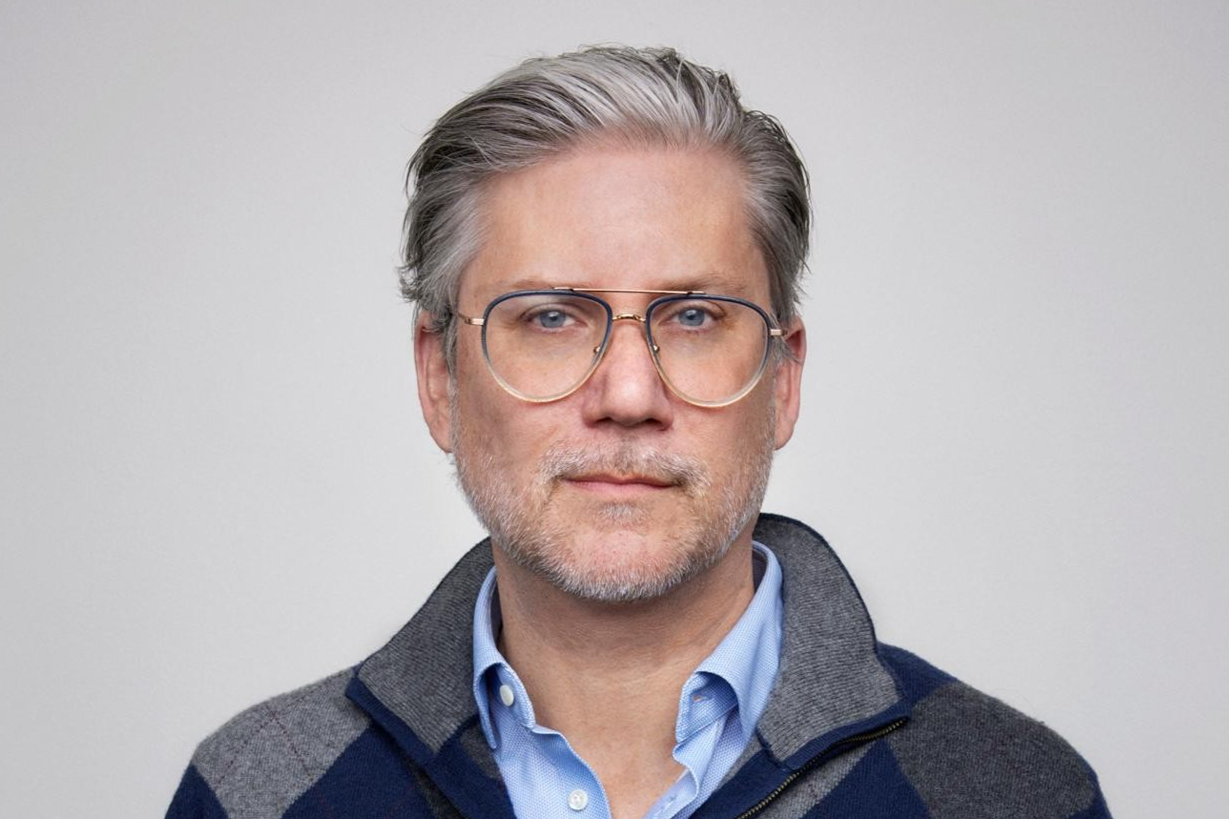 Cints ordförande Patrick Comer tar över som VD