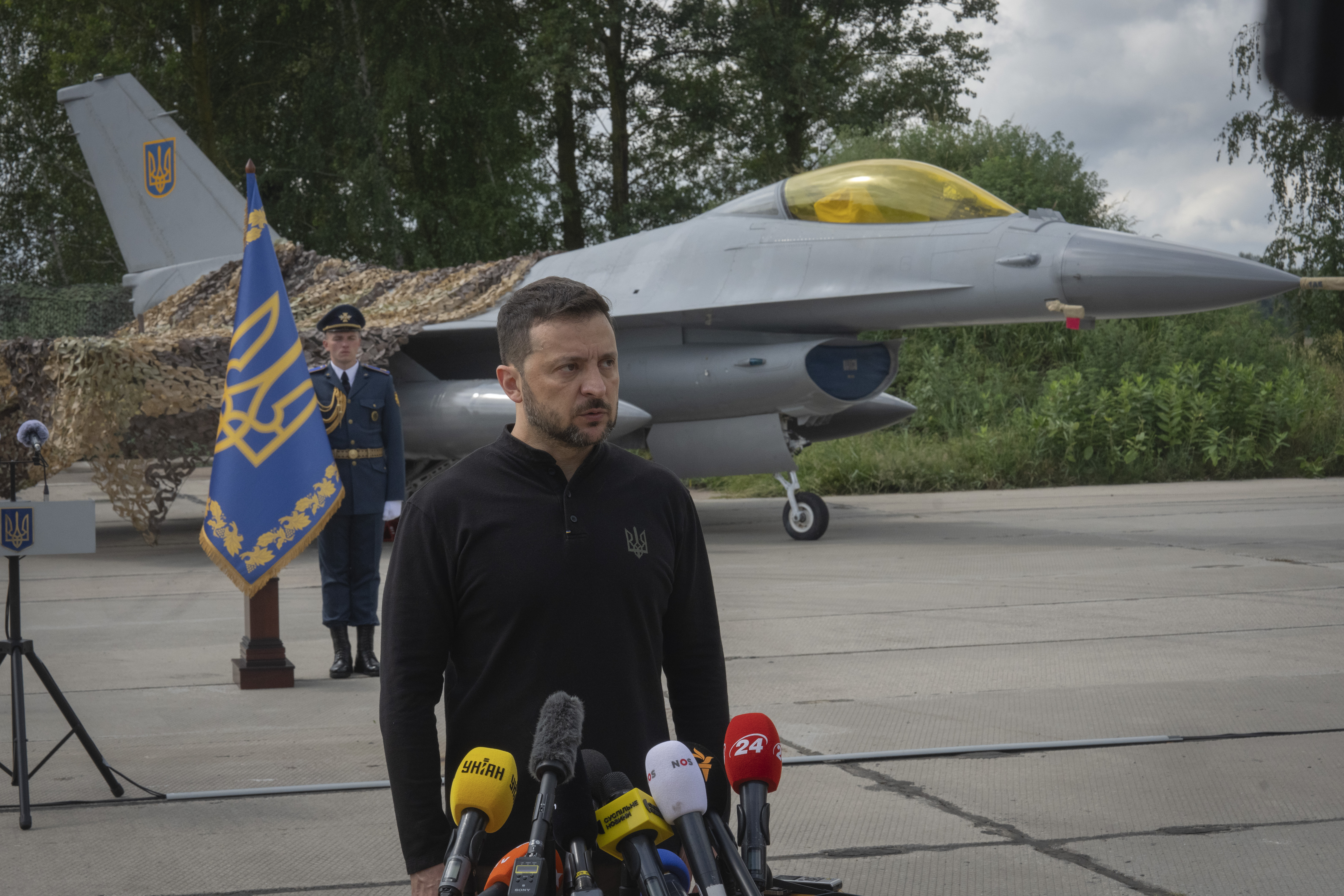 Zelensky: Ukrainas seger i kriget är beroende av USA:s stöd