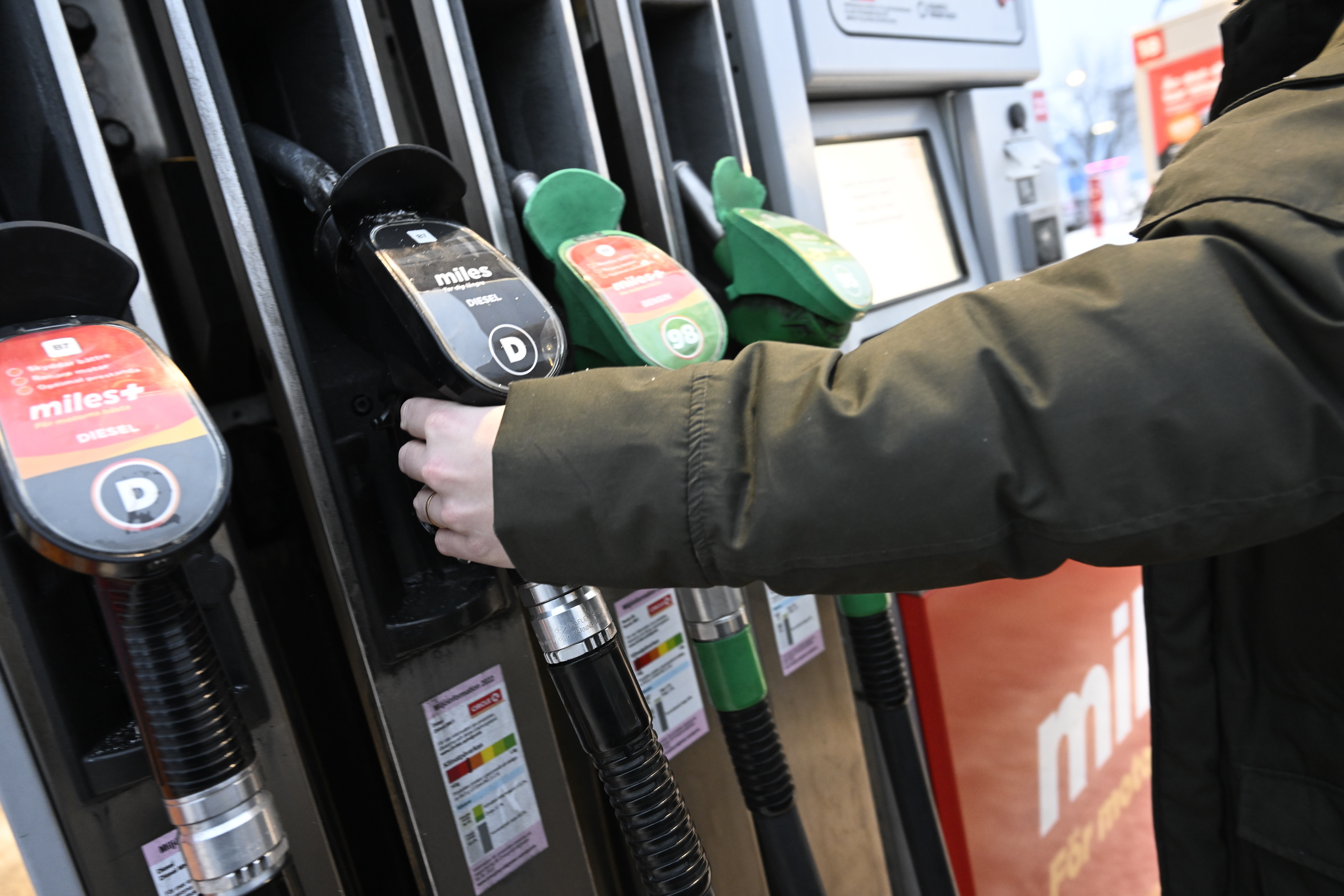 Bensinpriset på sin lägsta nivå sedan 2021