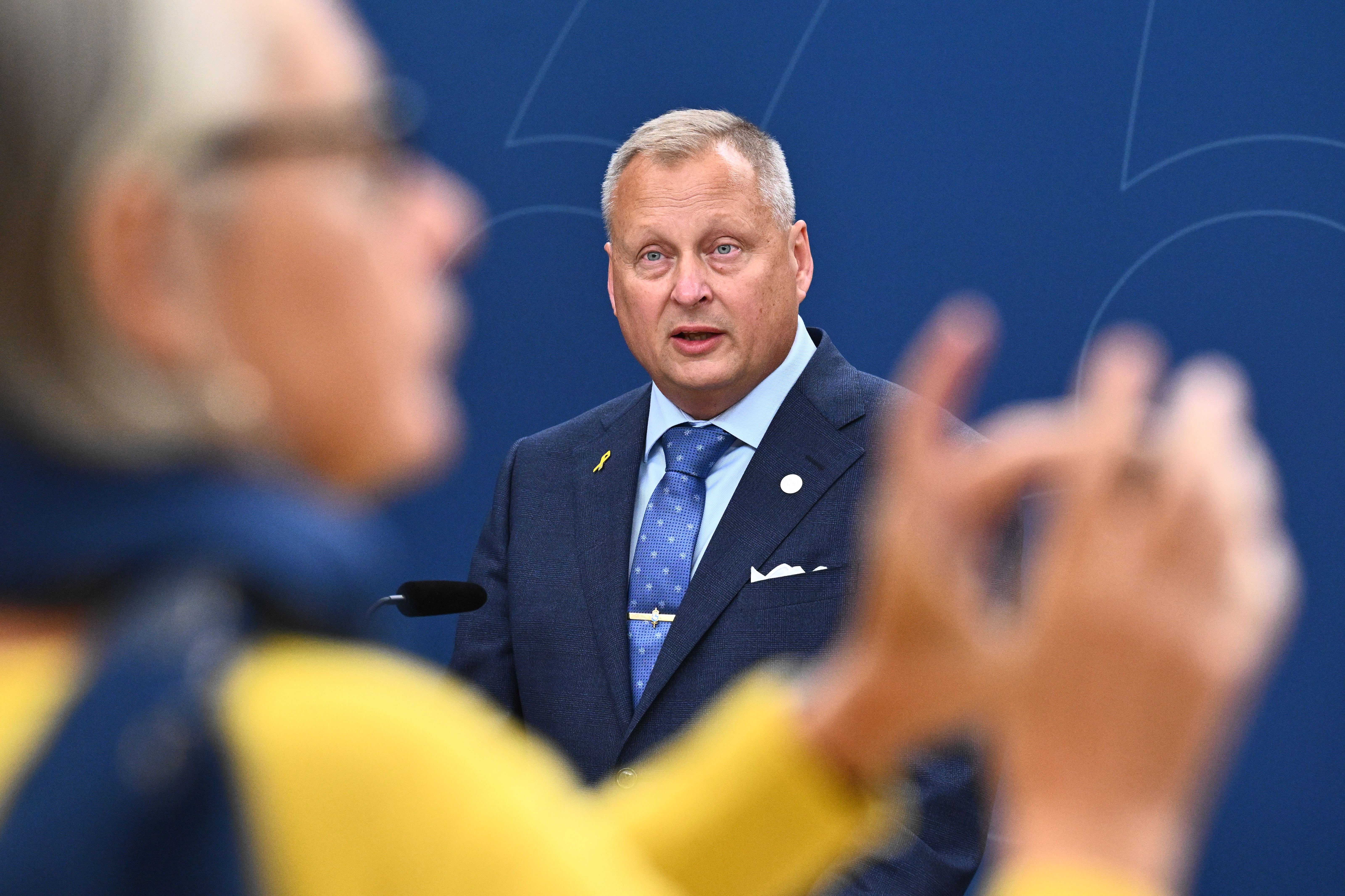 Riksdagspartier öppnar för att öka försvarsanslaget efter Trumps valvinst