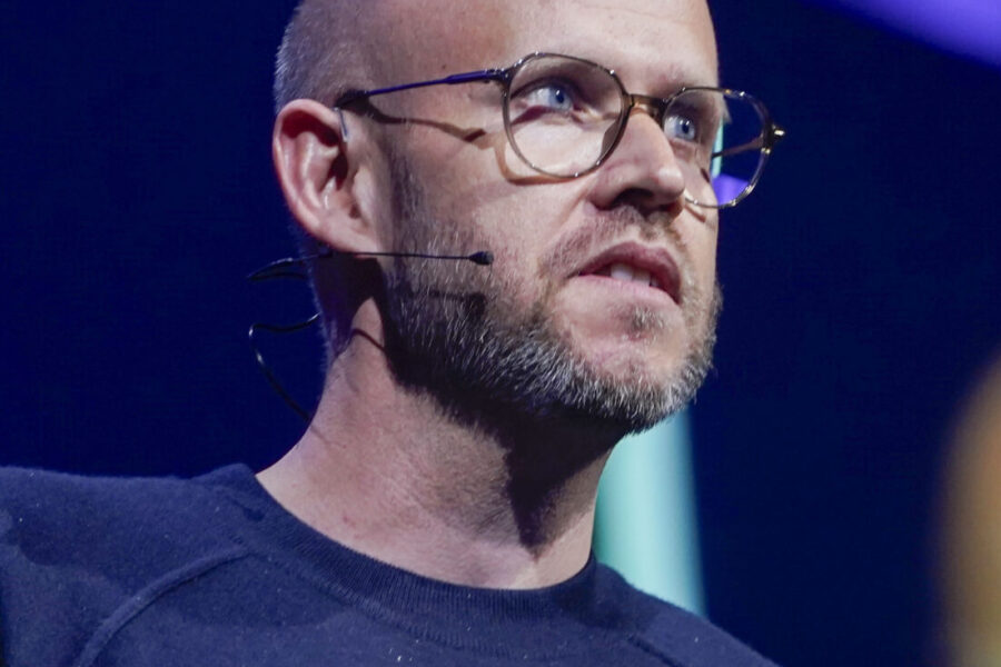 Spotifys VD Daniel Ek säljer aktier för ytterligare 38 miljoner dollar - NHOs årskonferanse