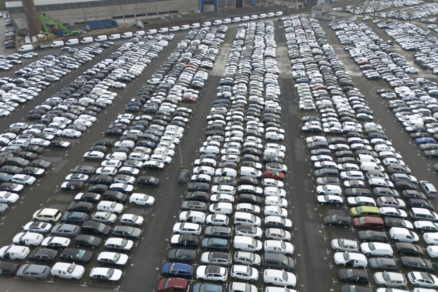 Tysk bilindustri pressas ytterligare - Germany Economy Cars