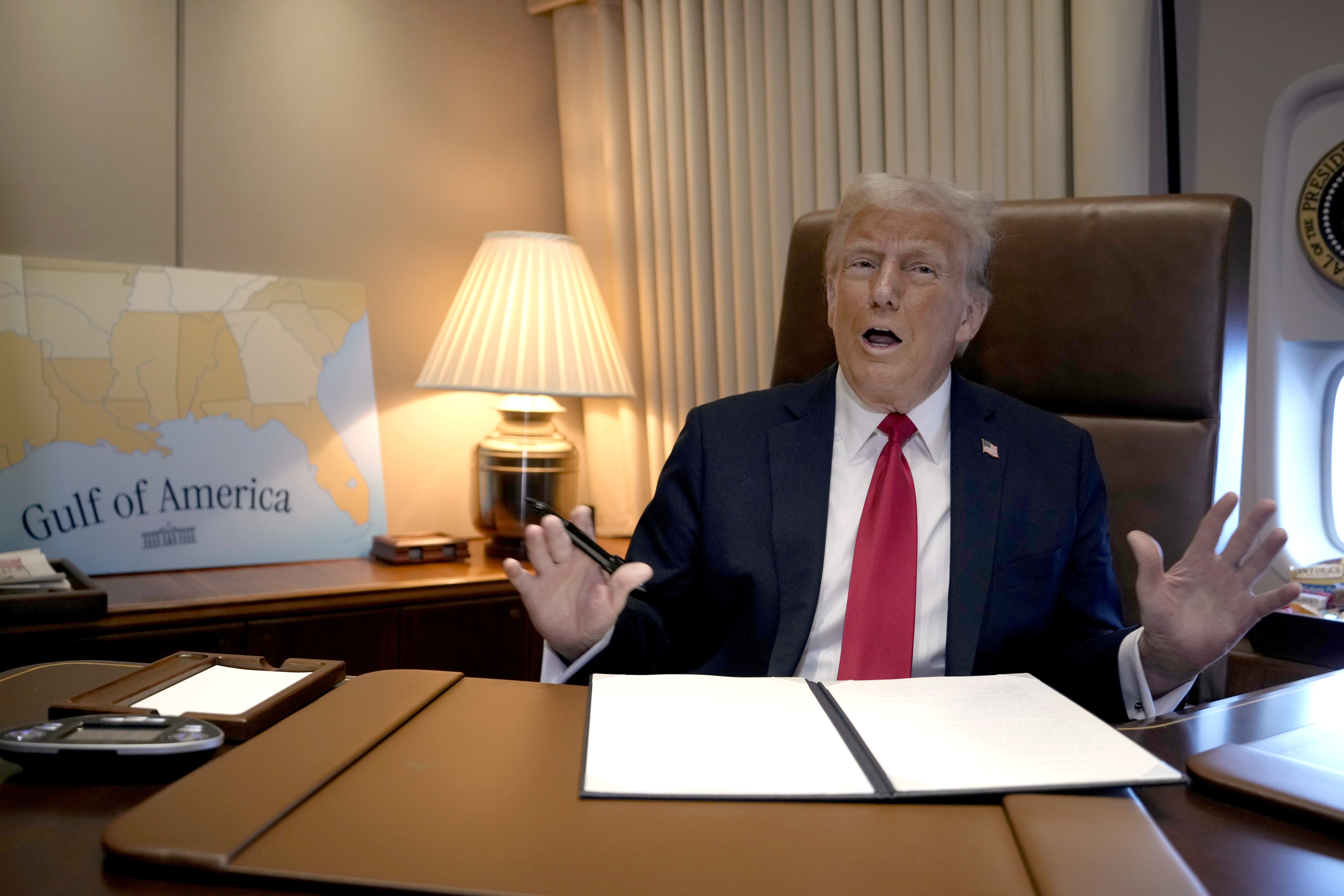Källor: Trumps team överväger högre och bredare tullar