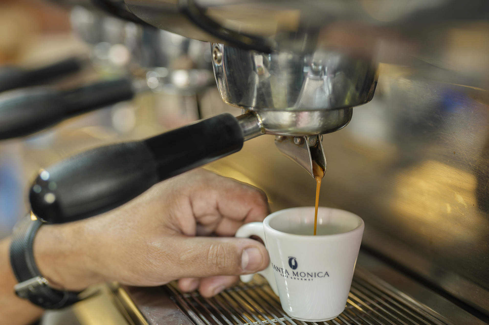 Kaffehandlare minimerar inköpen efter 70% prisökning