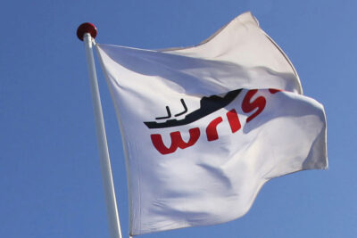 wrist_flag