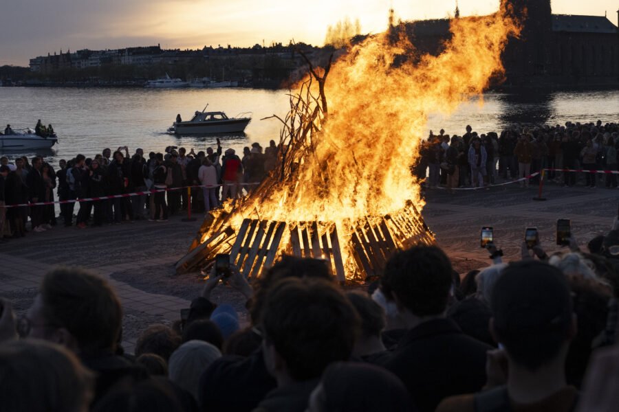 Uppåt i Stockholm på valborg – SHB och Evo åt olika håll - WEB_INRIKES