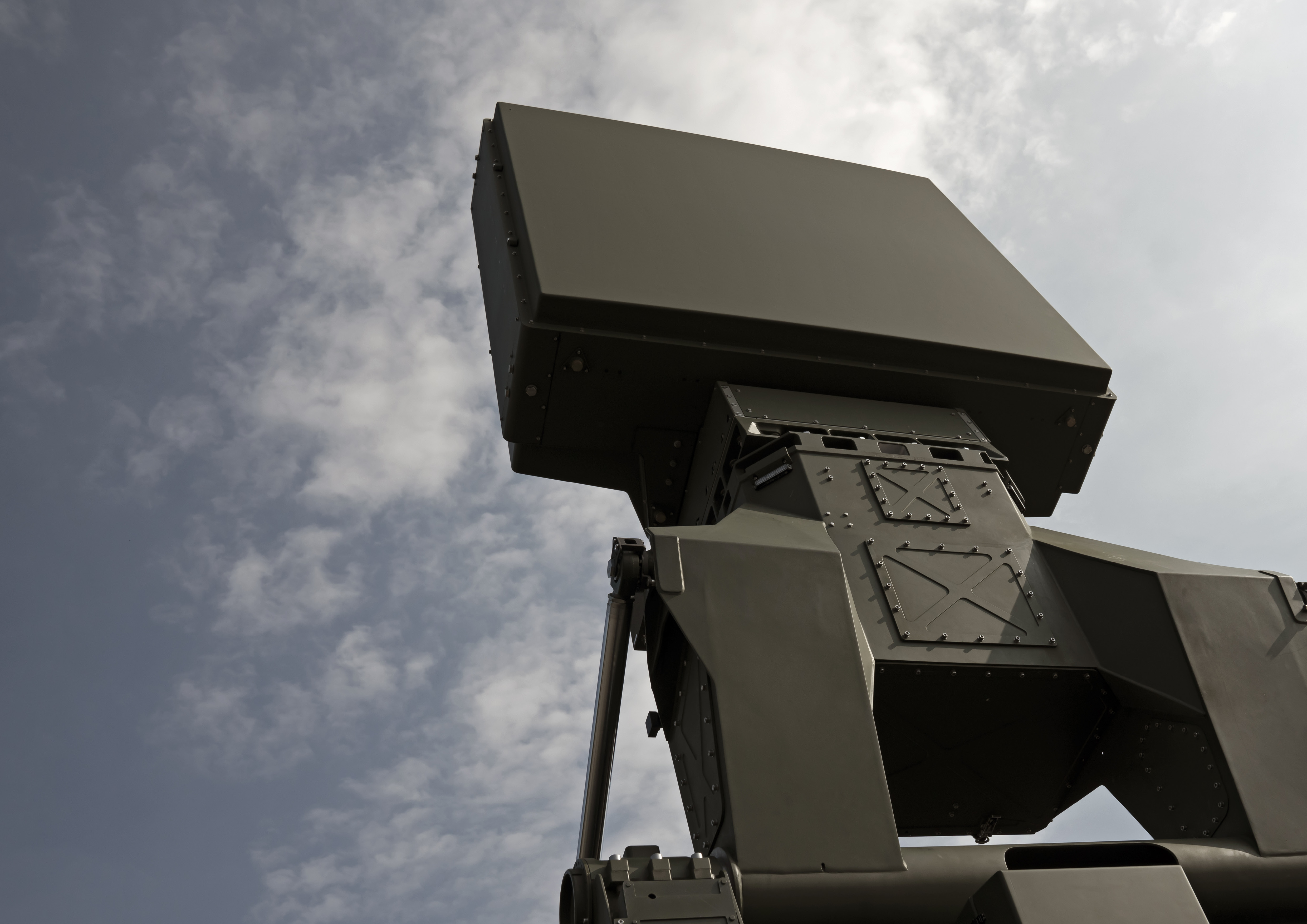 Saab får miljard-order på radarsystem