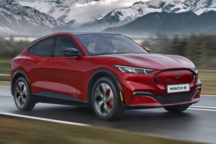 Ford återkallar nära 200 000 fordon - Ford-Mustang
