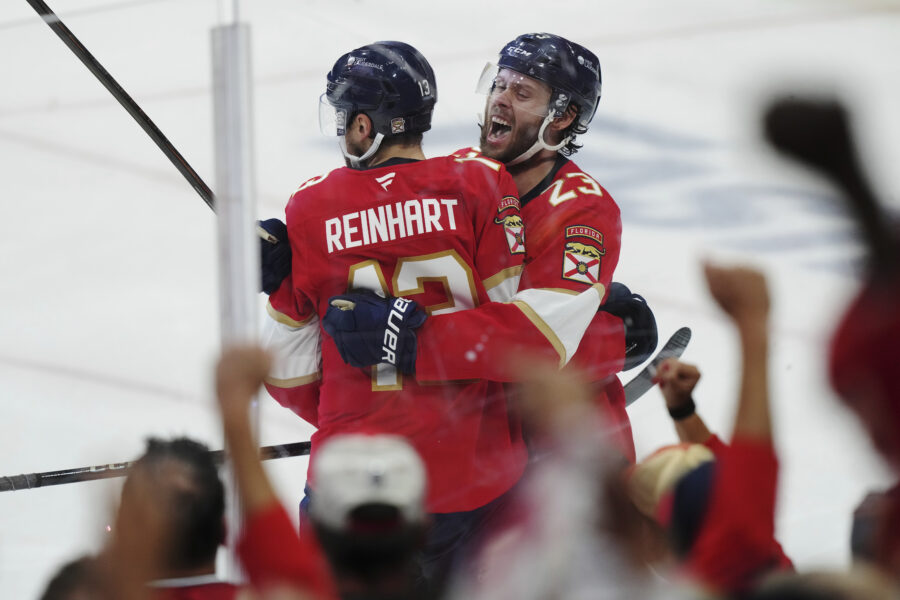 VOF förvärvar mer aktier i Everysport - hockey everysport Stanley Cup Oilers Panthers Hockey